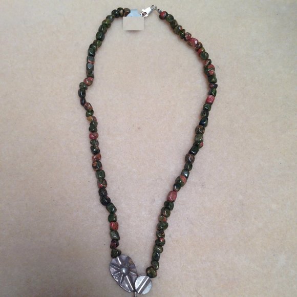 16" Unakite and Silver Necklace - Picture 12 of 14
